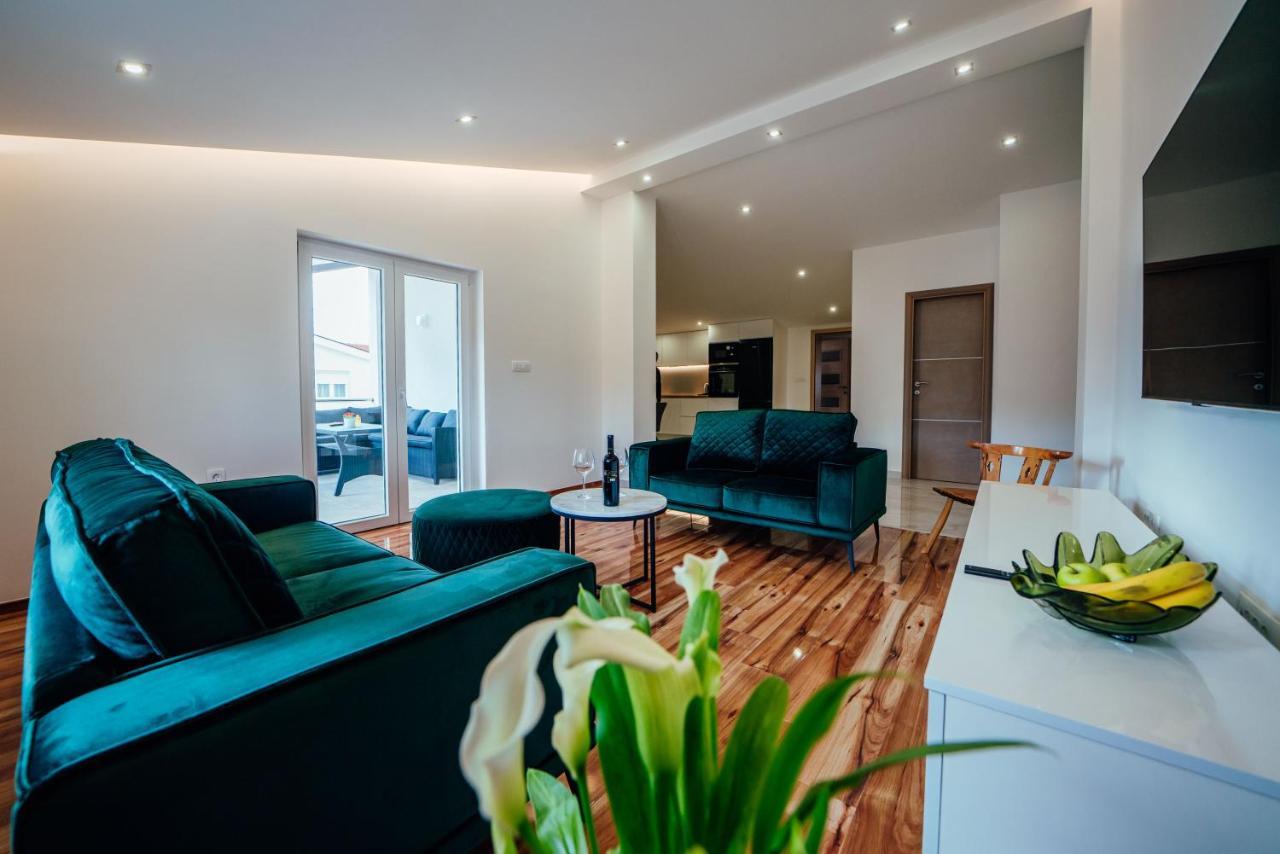 Apartman Mlikota Zagvozd Exterior foto